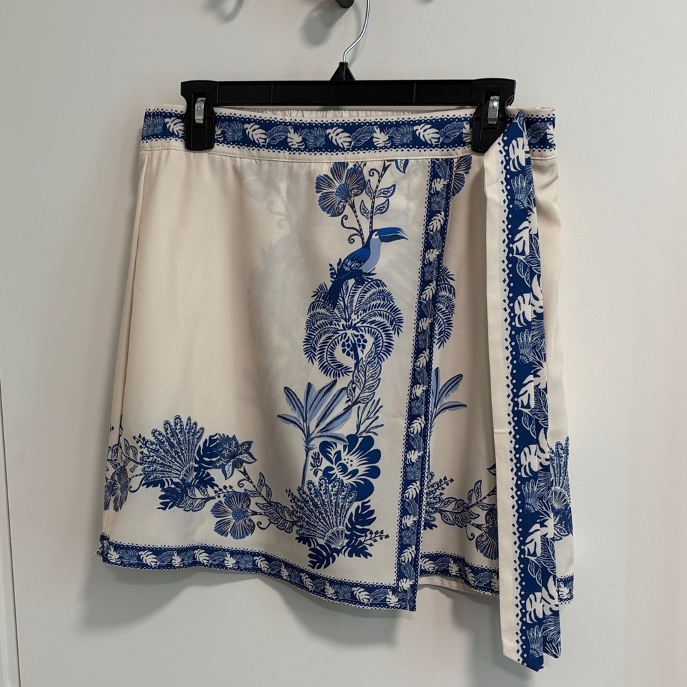 SHEIN Cream Mini Skirt with Blue Botanical Border